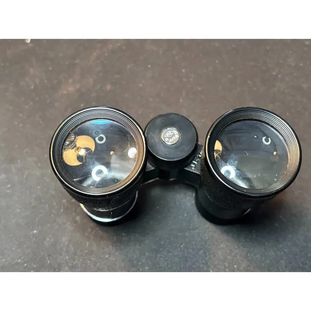 Vintage Bushnell 4x30 Compact Binoculars w Case in Excellent Condition